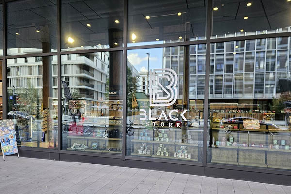 BLACK STORE